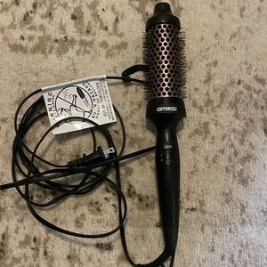 Amika blowout babe Thermal Brush